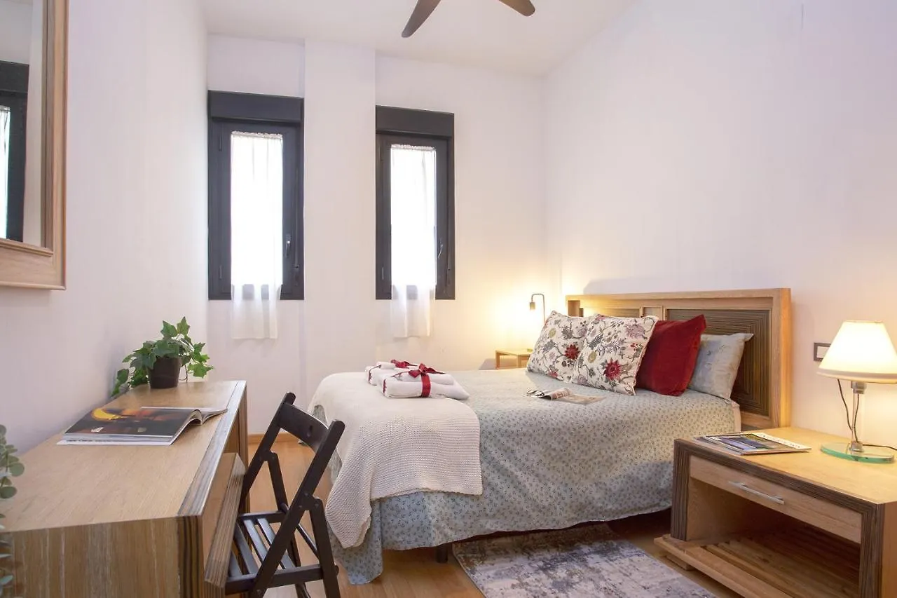 -Malagasunapts-Cervantes Pool&Parking Spain