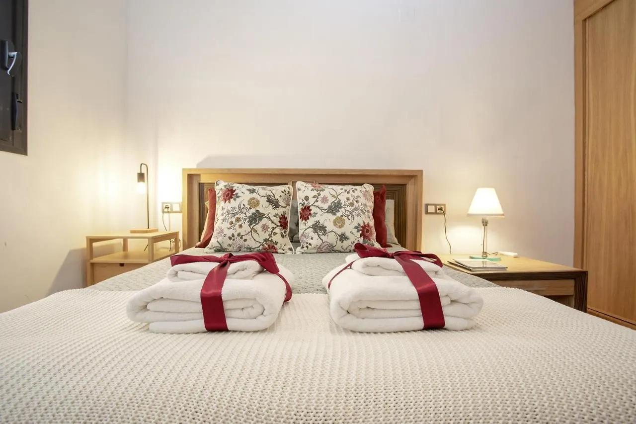 -Malagasunapts-Cervantes Pool&Parking Malaga